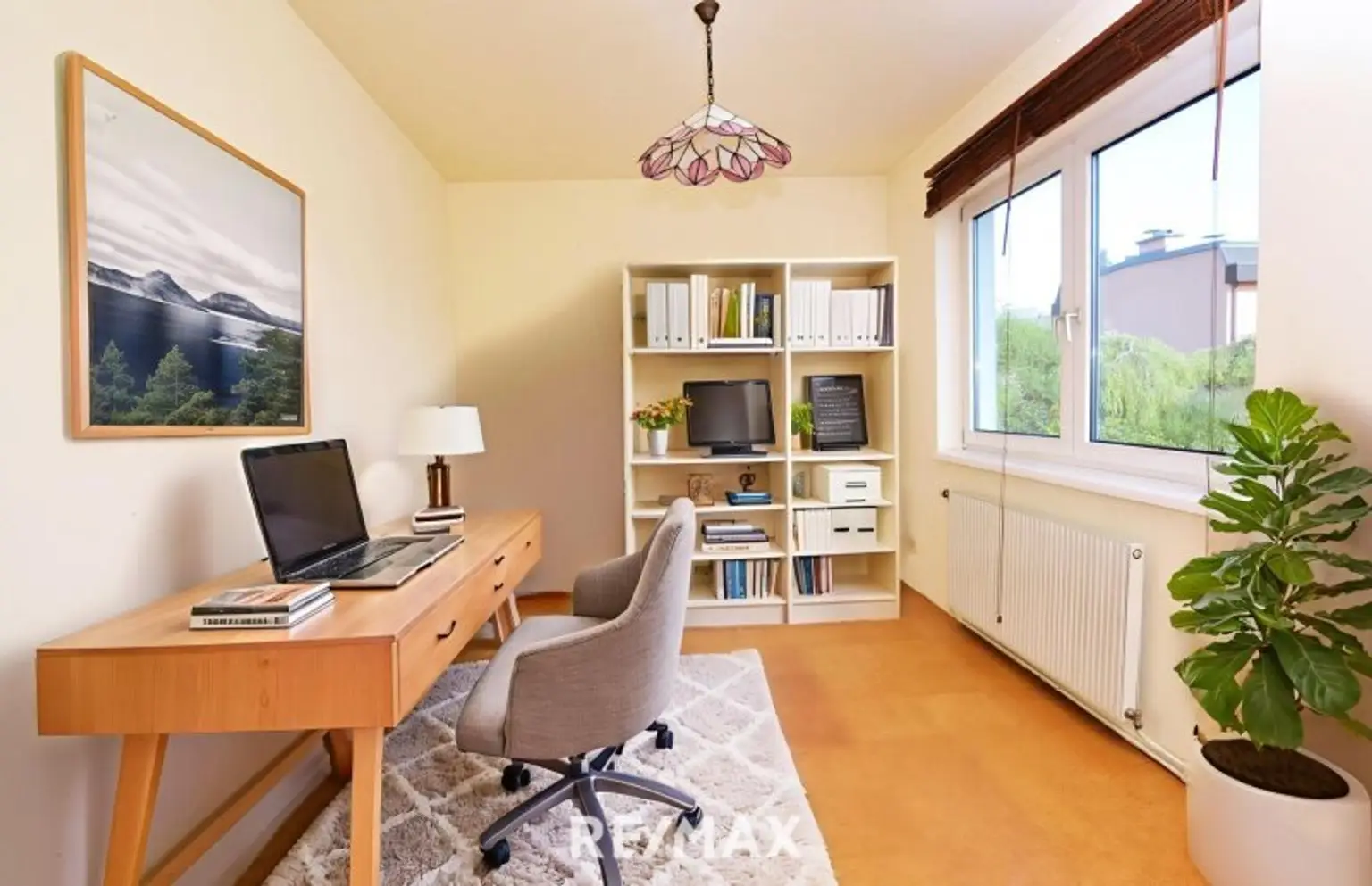 Arbeitszimmer (virtuell eingerichtet)