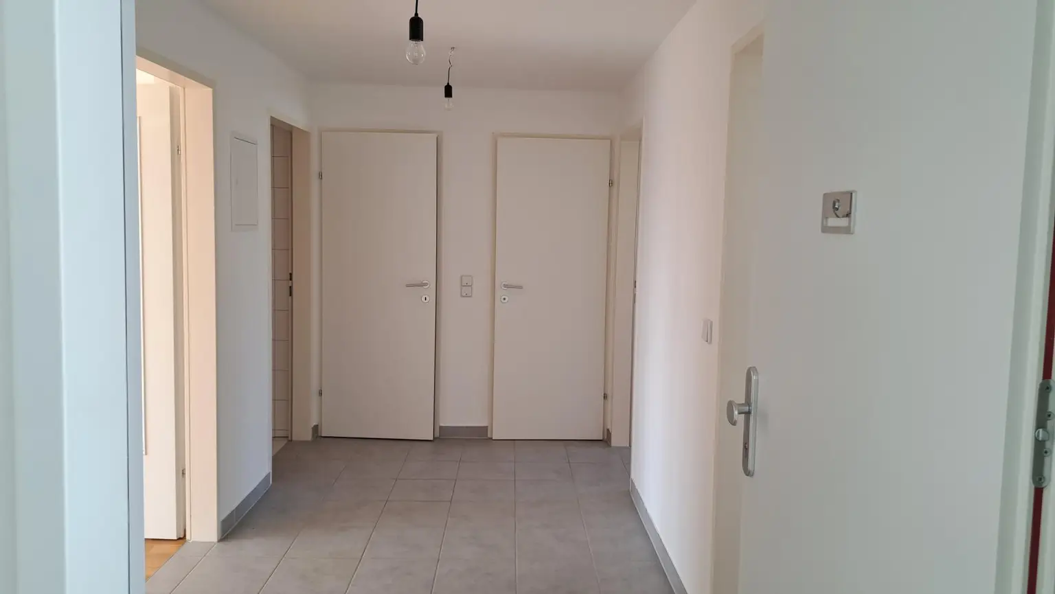 Provisionsfreie, 3 Zimmerwohnung mit Kaufoption. Erstbezug nach Renovierung!