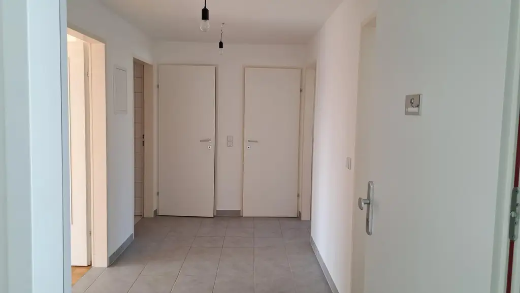 Provisionsfreie, 3 Zimmerwohnung mit Kaufoption. Erstbezug nach Renovierung!