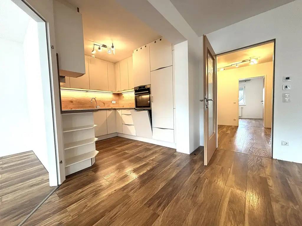 100m² 4-ZIMMER PREIS-SENSATION! NEUWERTIG! RUHIG! SUPER LAGE!