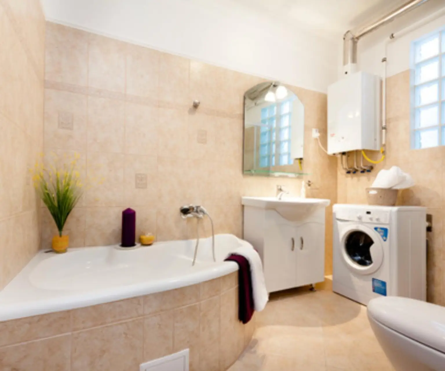 Boutique Hotel (13 neue Apartments) im Herzen des 8. Bezirks von Budapest zum Verkauf