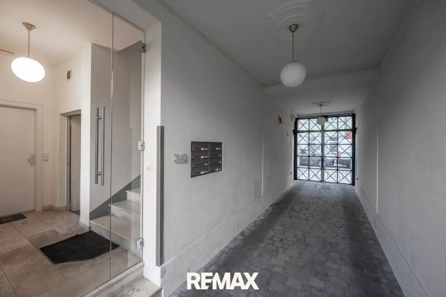 Stiegenhaus/Eingangsbereich