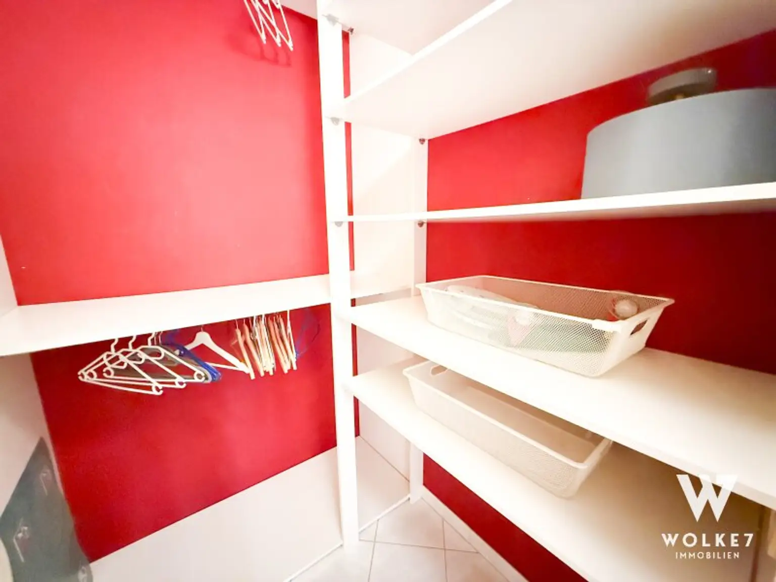 Helle 3-Zimmer-Wohnung mit Tiefgarage in Wiener Neudorf