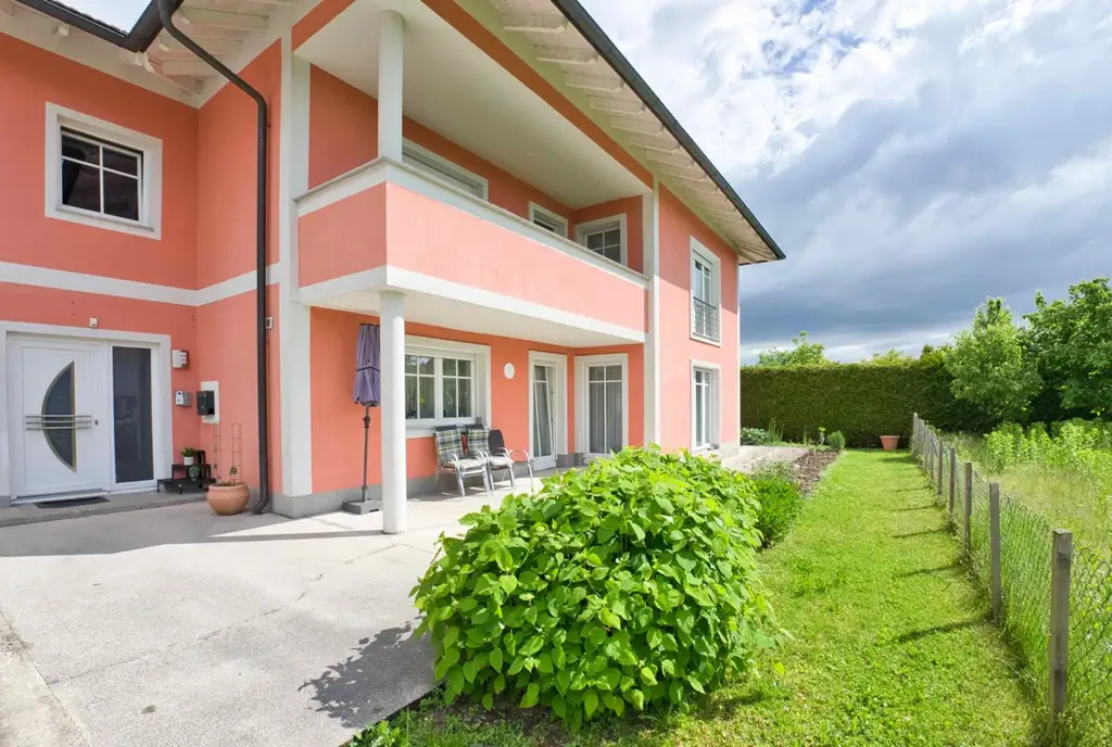 Viel Wohnplatz, wenig Gartenpflege – Ihr neues Zuhause in Regau!