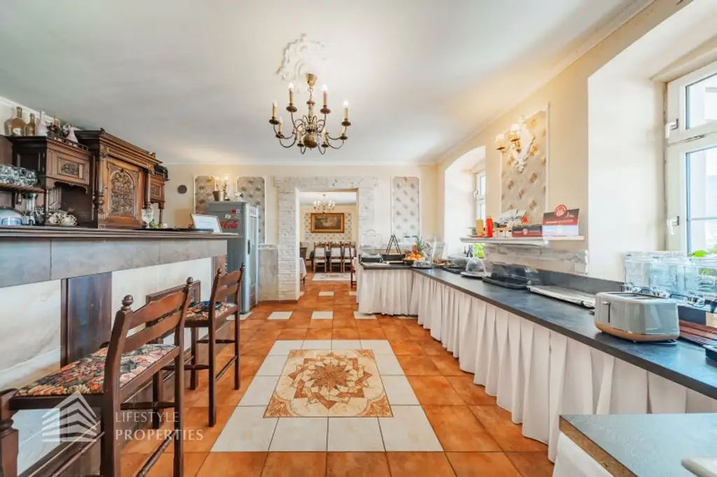 Historisches Hotel mit Restaurant & großzügigem Privatbereich – im Erholungsgebiet Semmering