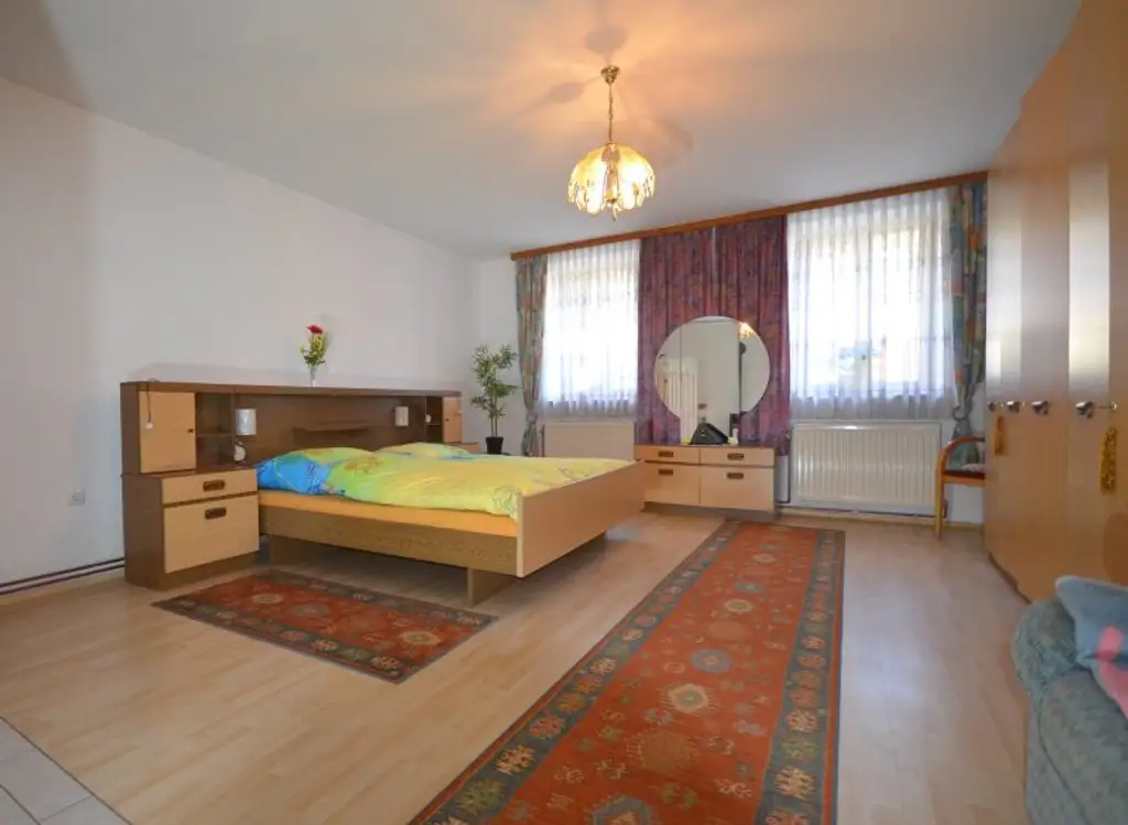 EINFAMILIENHAUS - ehemaliges BAUERNHAUS im Ortsverbund
