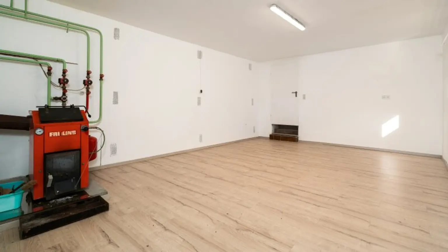 weitere Räumlichkeit