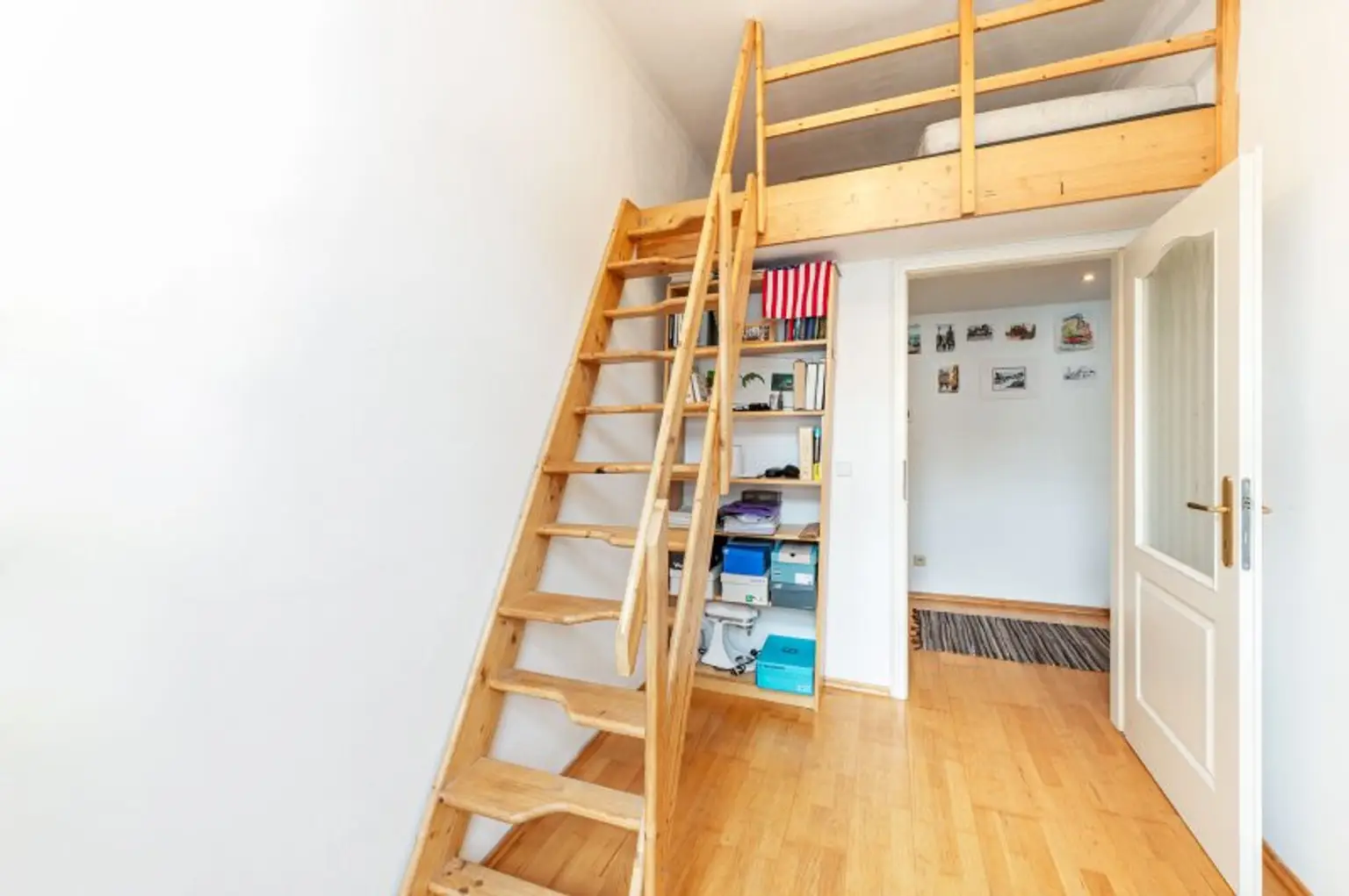 Charmante Wohnung in Hietzing – Stil, Raum und Atmosphäre in der Testarellogasse