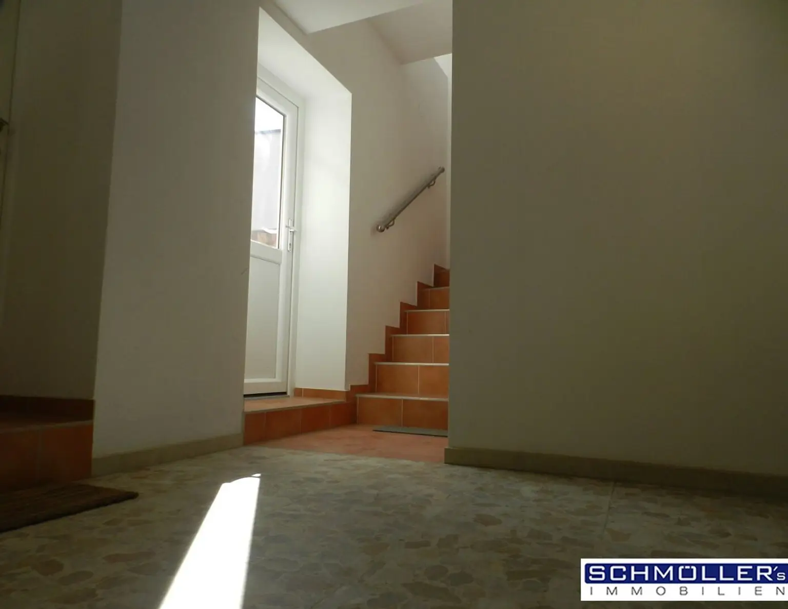 Charmante 2 Zimmer-Dachgeschoss-Wohnung im Zentrum