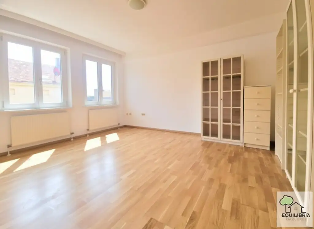 HOT NEWS! RUHIGE 2- ZIMMER WOHNUNG IN BADEN