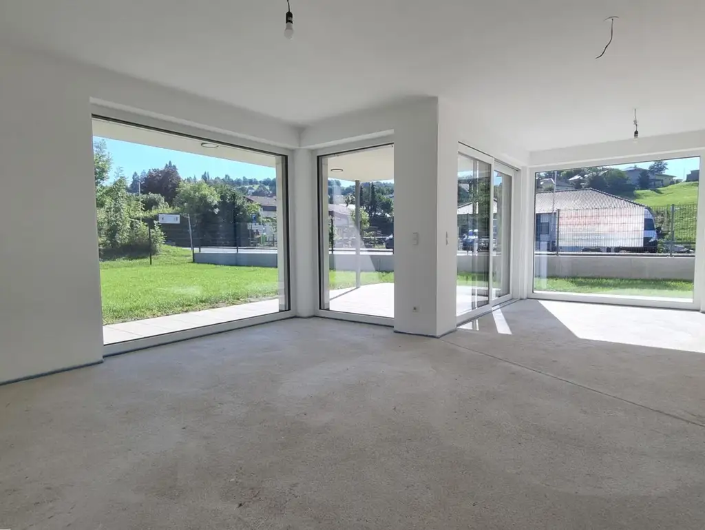 NEUBAU - DOPPELHAUSHÄLFTE IN SONNIGER LAGE