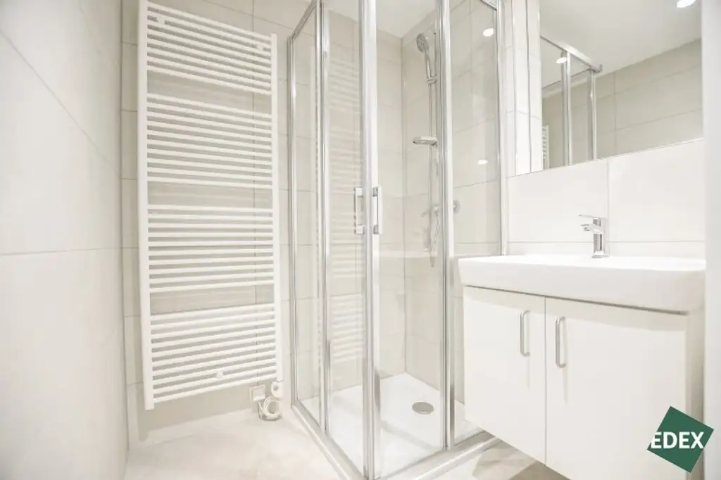 Modernes 2-Zimmer-Büro mit Terrasse und Kühlung im 18. Bezirk