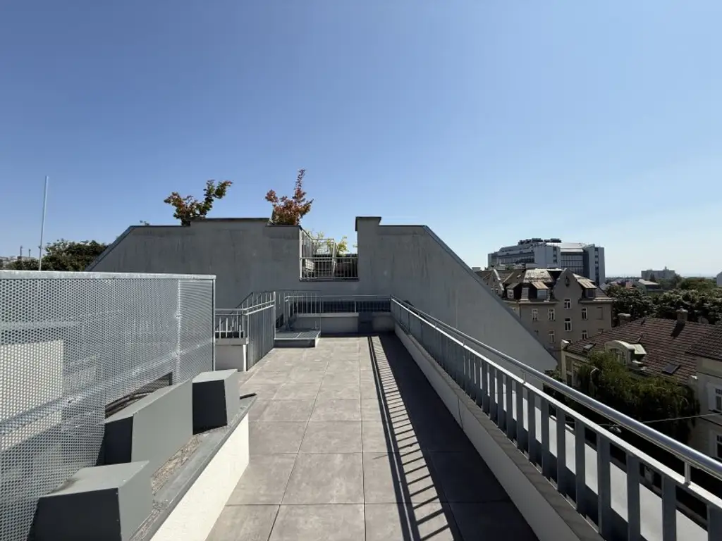 BELGHOFERHAUS 42 - Exklusive 3-Zimmer Penthousewohnung mit direktem Liftzugang und Klimageräten sowie eigener Dachterrasse