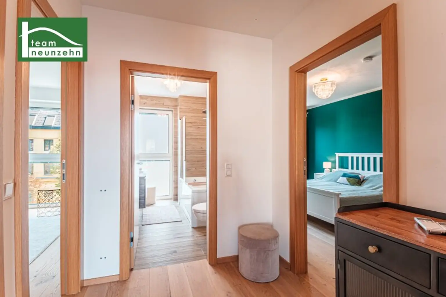 Einziehen und Wohlfühlen! Wohnung mit Hof-Balkon im hellen 4. OG nahe U3, Meiselmarkt und Schönbrunn! KLIMAANLAGE!