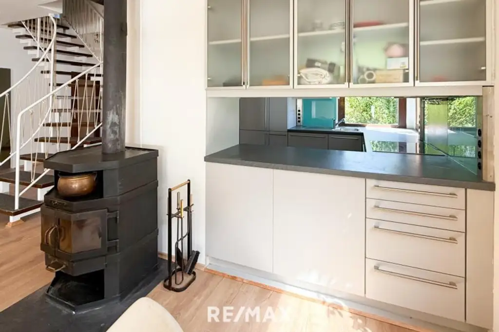 In MAUER uneinsichtiges und traumhaftes Gartenparadies