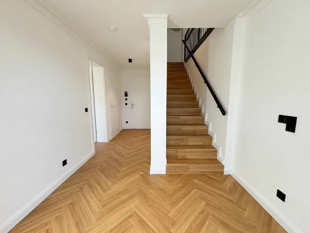 Stilvolle Dachmaisonette mit 3 Terrassen in neu errichteter Stilvilla + Garage 1180 Wien