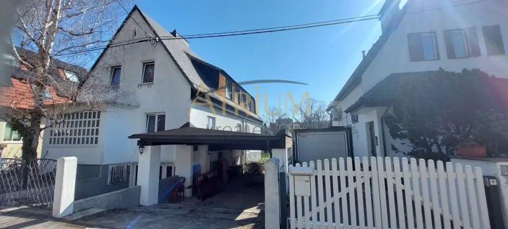 Familienfreundliches Sanierungsobjekt in attraktiver und ruhiger Lage in Baden!