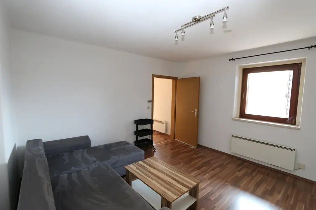 Garconniere, Schülerwohnung, Studentenwohnung