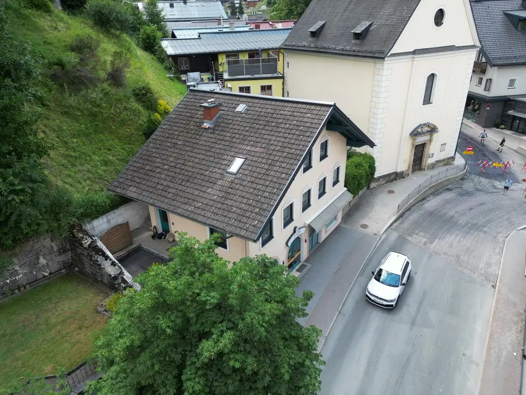 "Z´som kemma" - Wohn & Geschäftshaus mitten im Zentrum von Wagrain