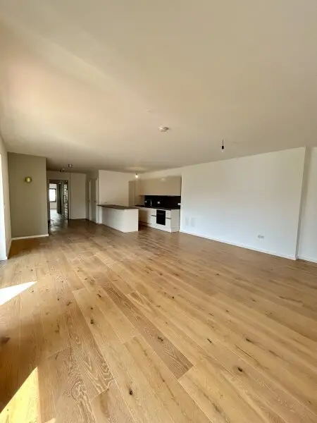 Exklusive Dachgeschosswohnung mit Grün-Blick in Top-Lage - Luxusausstattung