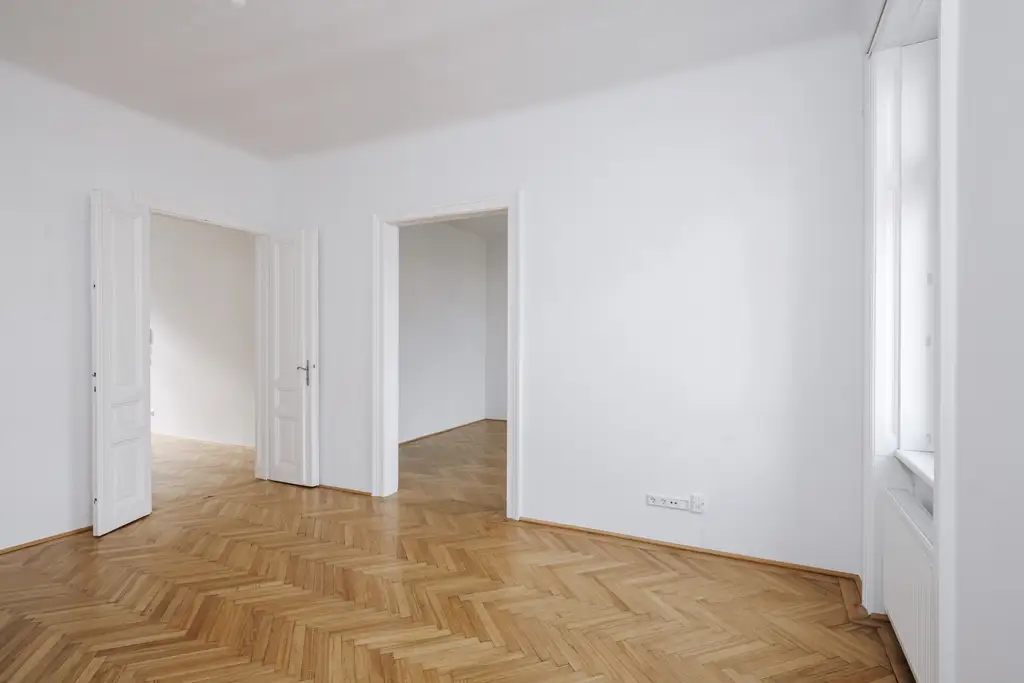 Sehr helle und gepflegte 2 Zimmer Altbauwohnung in sehr guter zenraler Lage von Döbling!