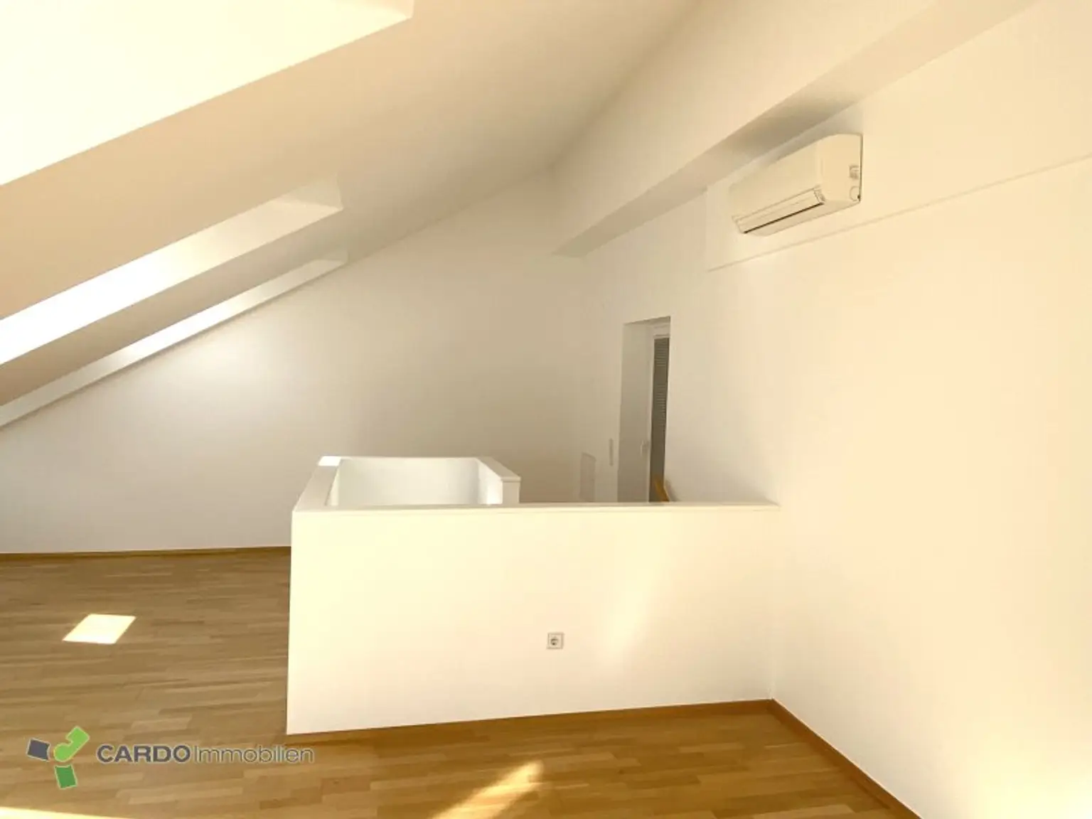 Dachgeschosswohnung nähe Donaukanal