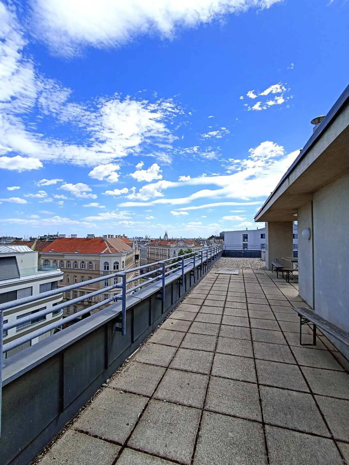 Öffentlich sehr gut angebundene Garconniere im 19ten!