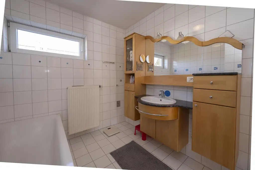 Doppelhaushälfte in zentraler Lage in Sierninghofen