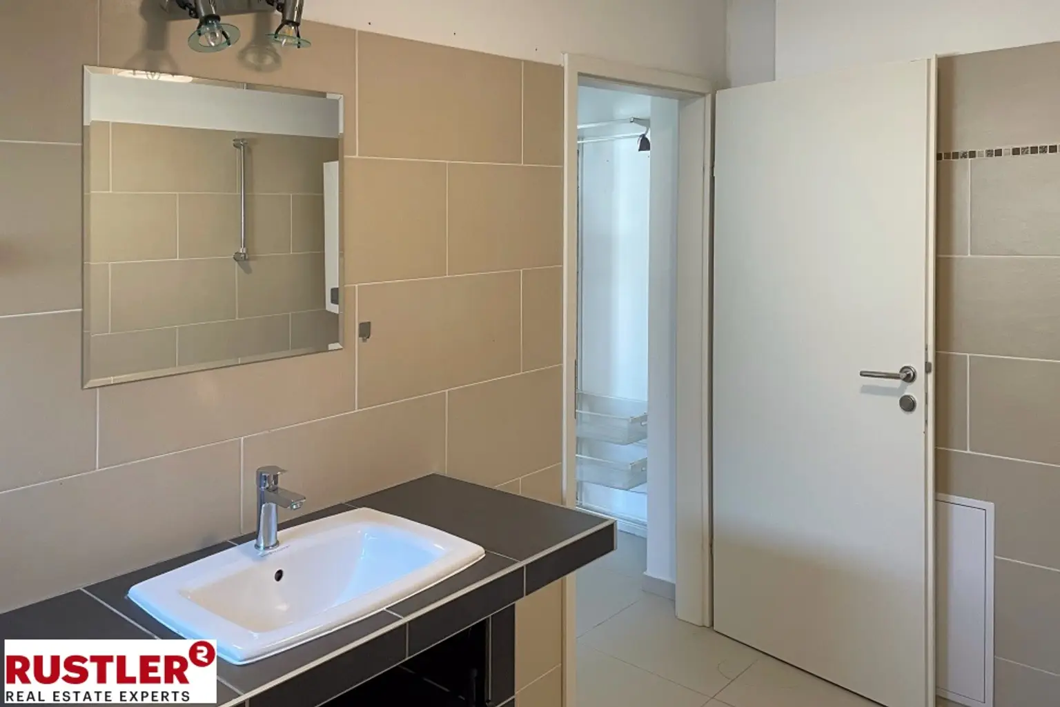 Traumhafte Dachterrassenwohnung direkt bei der U4-Meidling - klimatisiert!