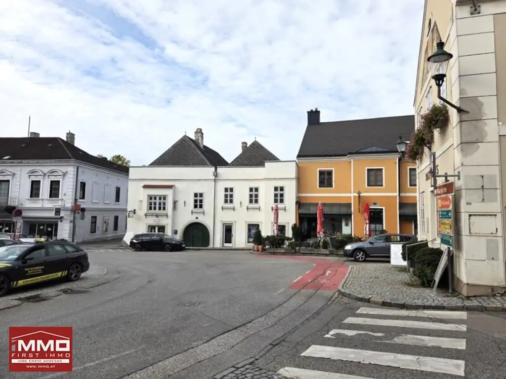 RUHELAGE IM ORTSKERN VON NEULENGBACH - EINE STUNDE VON WIEN ENTFERNT