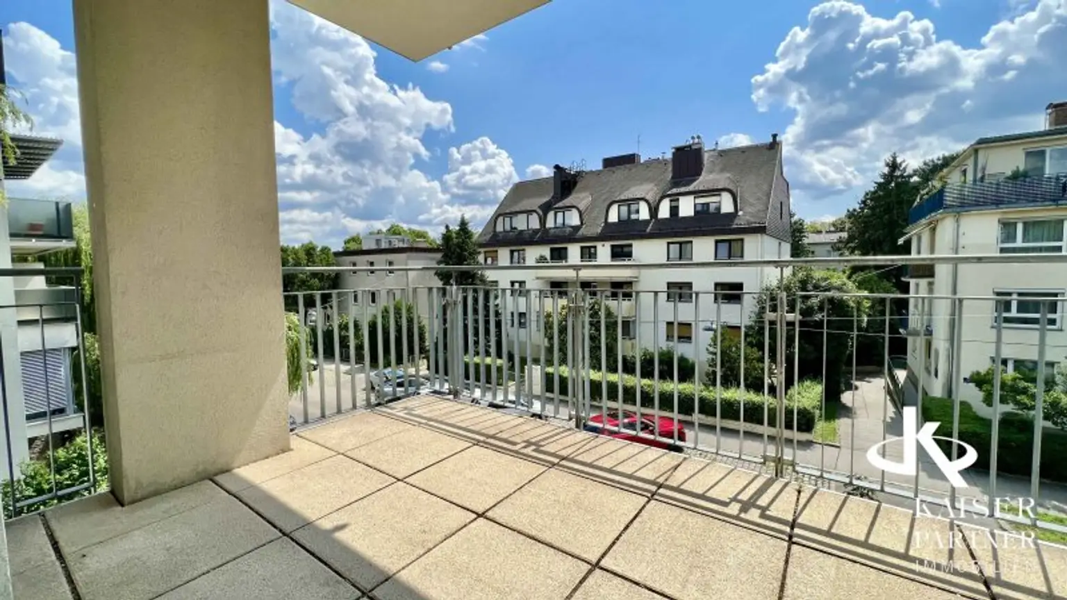 Kaasgraben, moderne 4-Zimmer-Wohnung mit 2 Balkonen, perfekte Raumaufteilung!