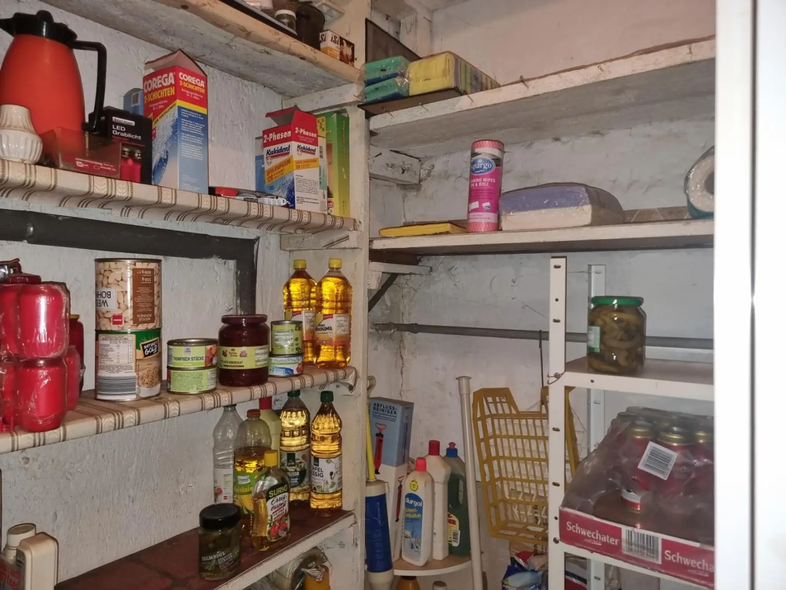 "Endstation Haus Desire"