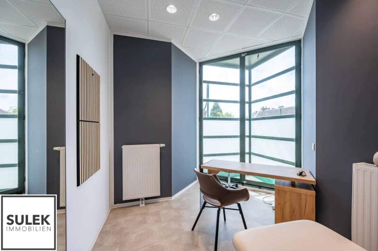Ihr neuer Unternehmenssitz: Modernes Büro/ Praxisgebäude in Mödling mit Top-Anbindung