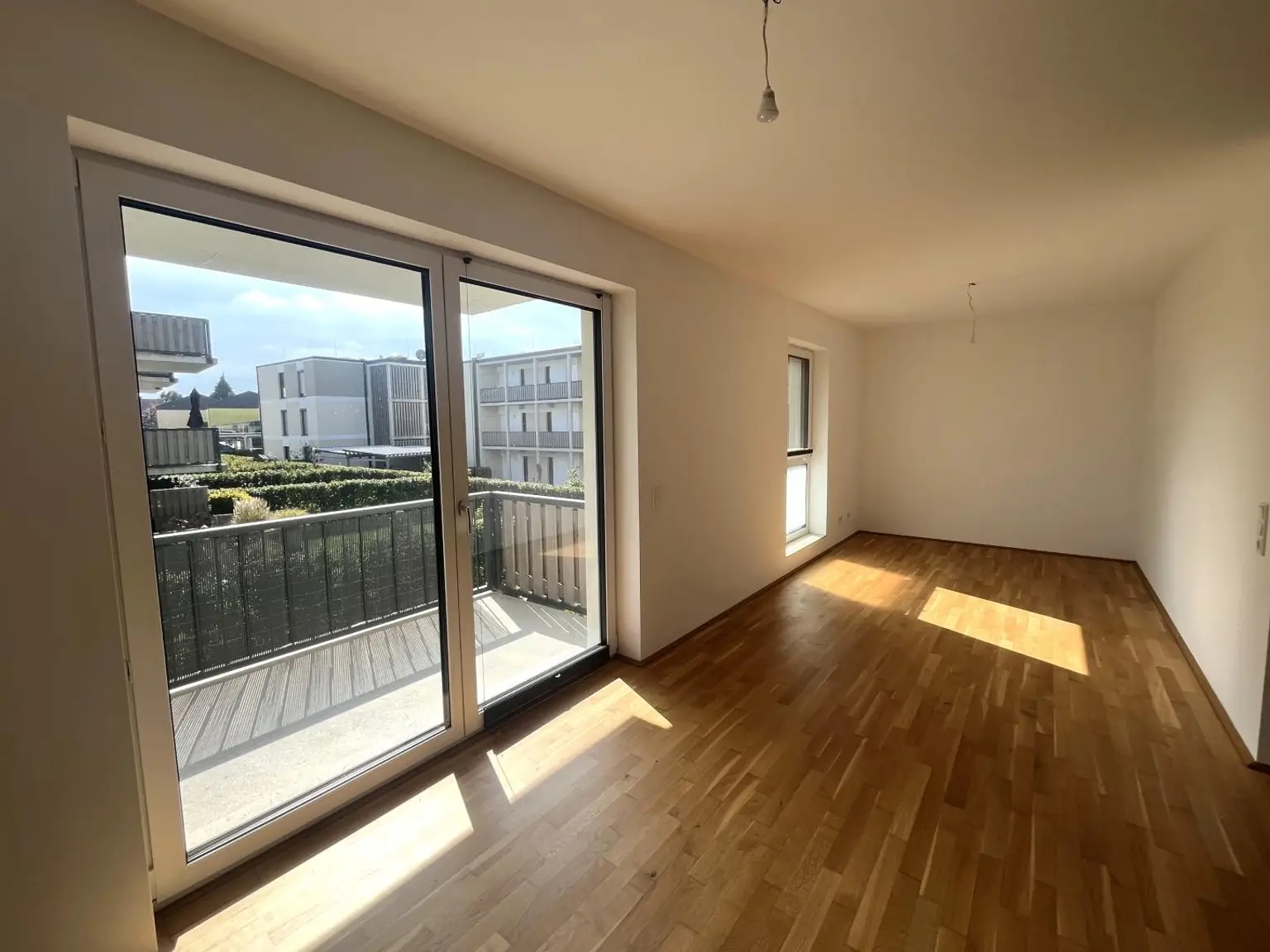 Helle 3-Zimmer-Wohnung mit Küche und Balkon!