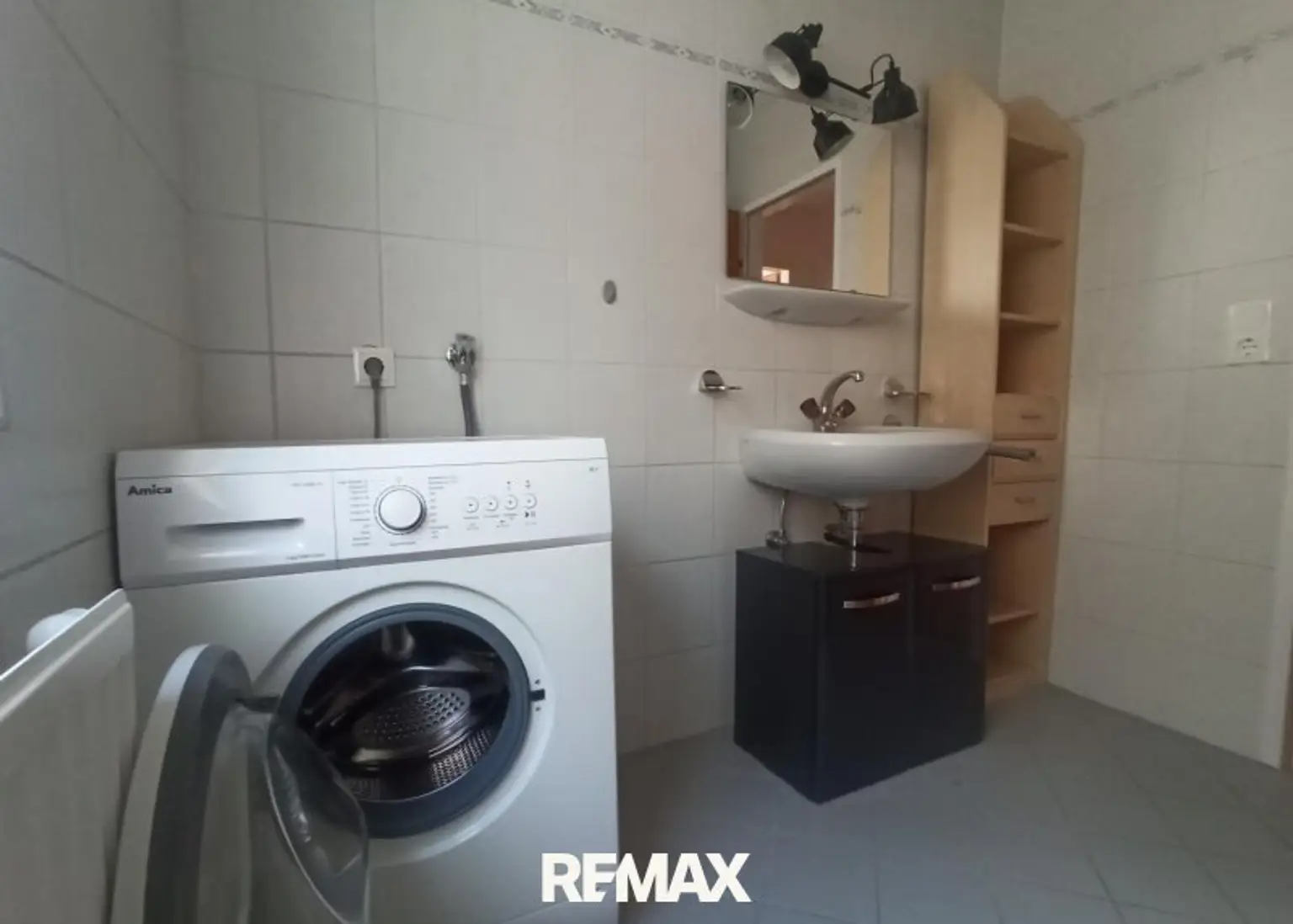 Imst - Wohnung - Badezimmer