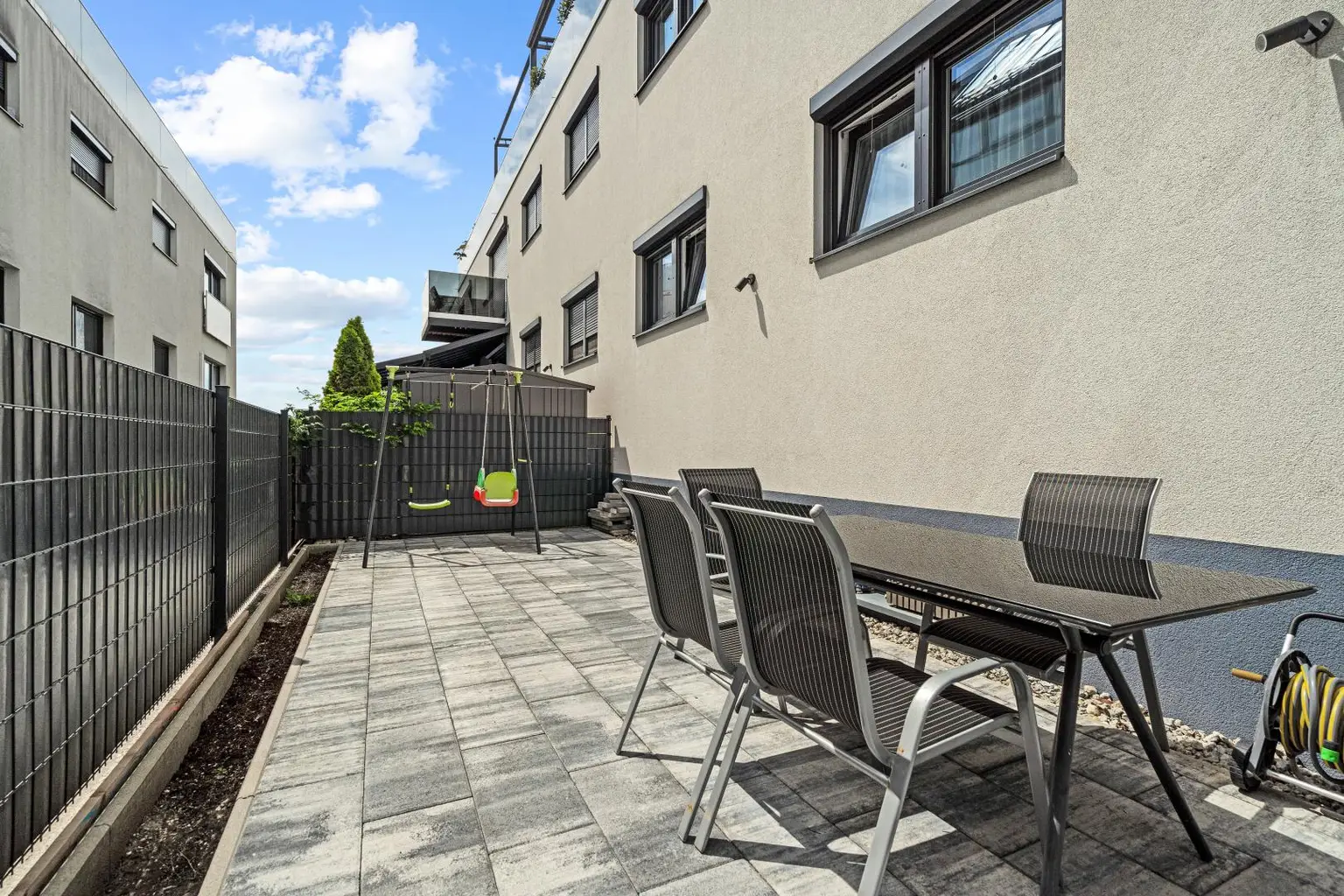 "Bereit für Ihr neues Gartenparadies?"