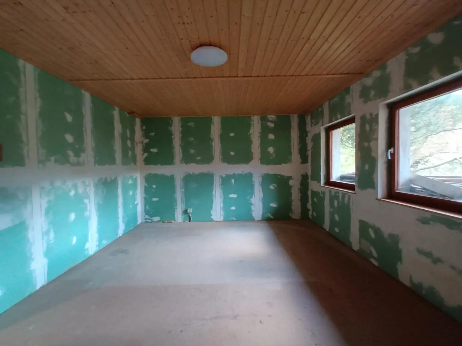 Solides Wohnhaus mit Potenzial in ruhiger Waldrandlage