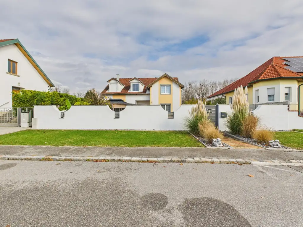 Sonnenverwöhntes Anwesen in Illmitz/Seewinkel - 2 Wohneinheiten -1 Lebensgefühl