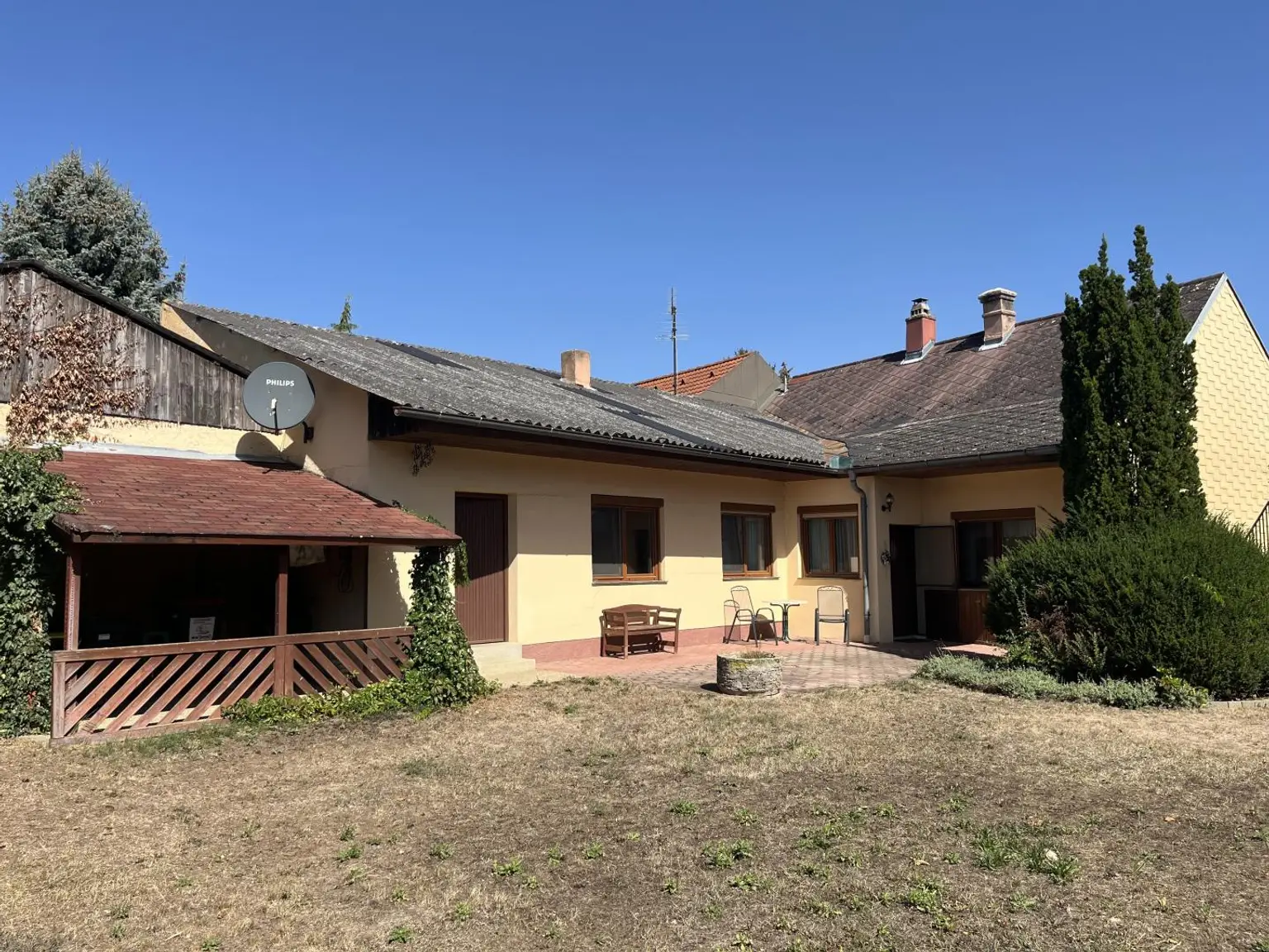 Hausansicht vom Garten