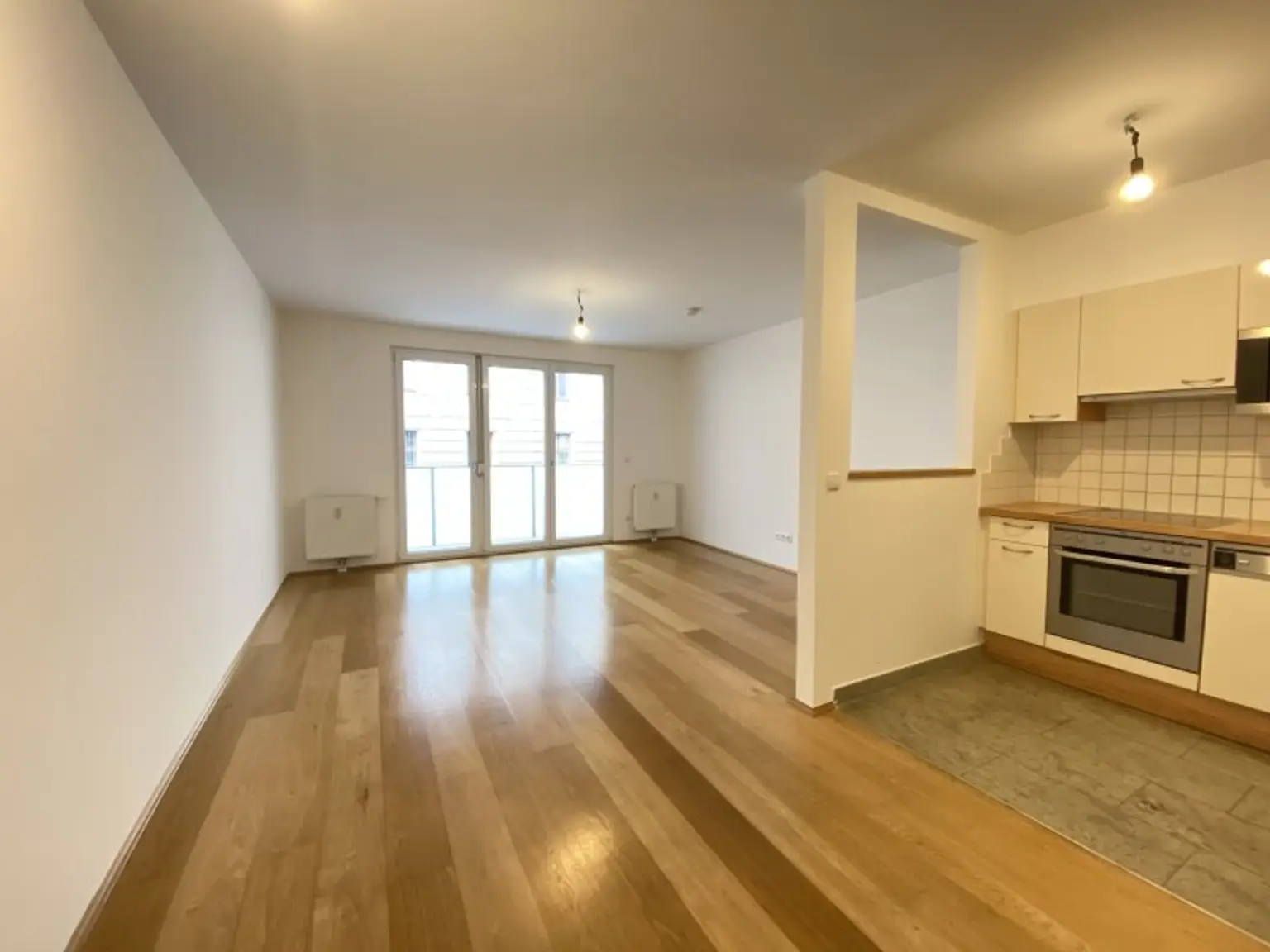 Attraktive 2-Zimmer Wohnung mit Loggia im 16.Bezirk - zu verkaufen!