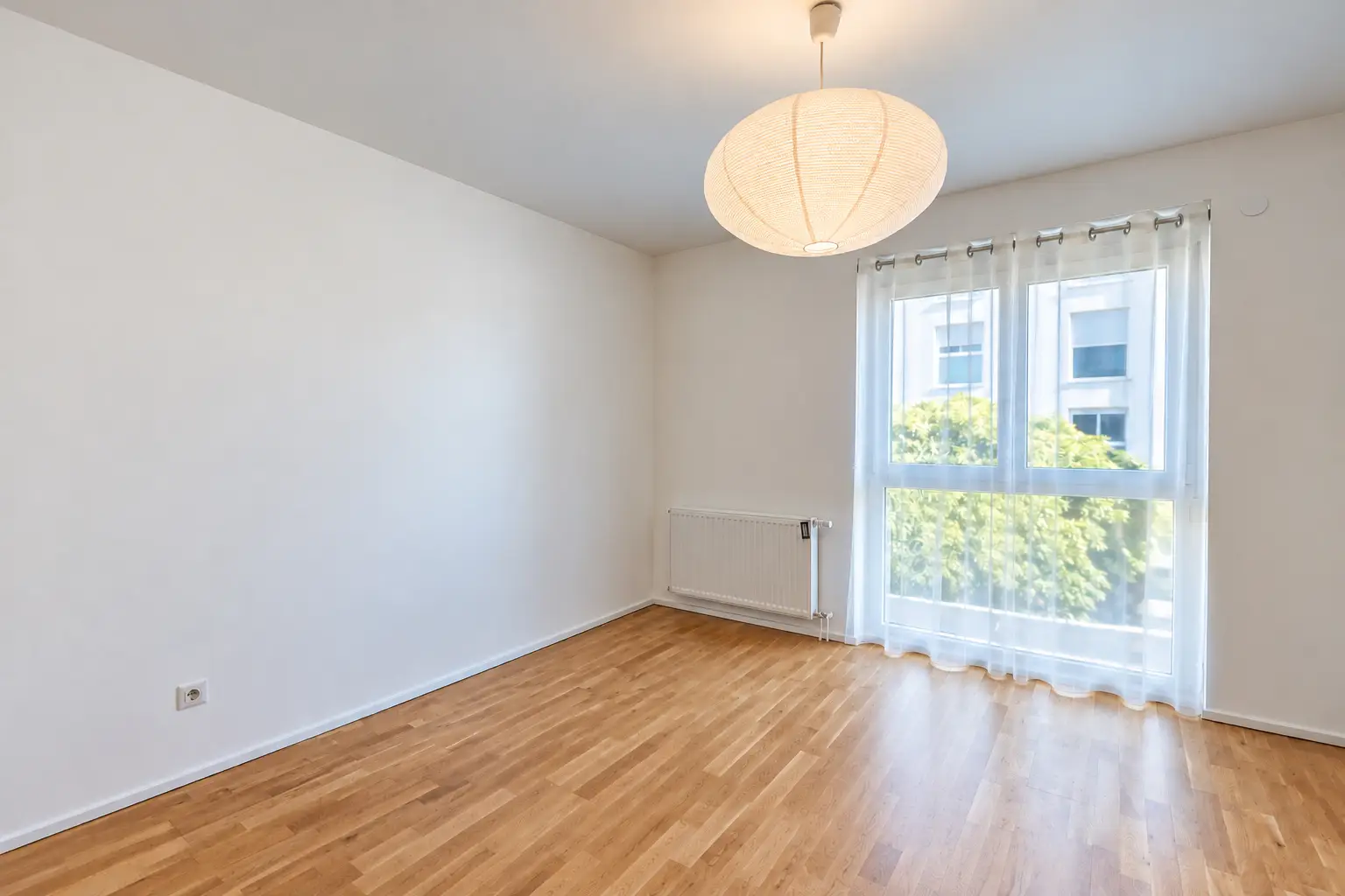 ** Barrierefreie 2 Zimmer Wohnung mit großer Loggia ! **
