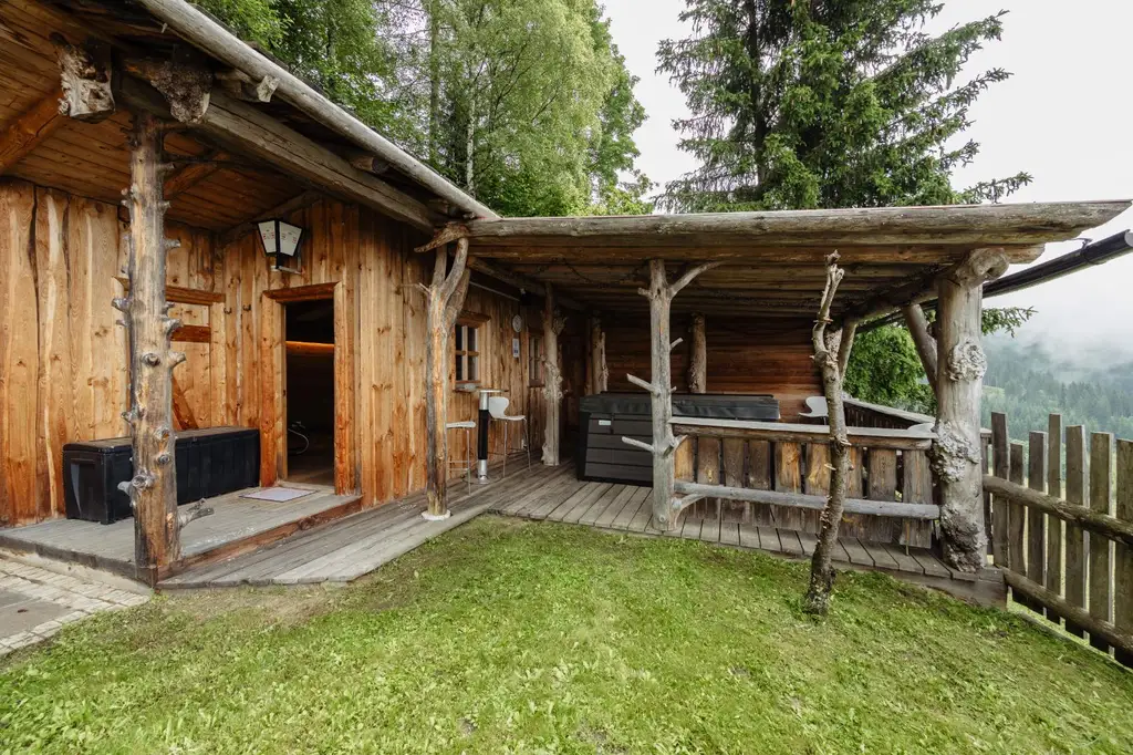 Schöne Anlegerwohnung mit Balkon in traumhafter Berglage auf der Koralpe