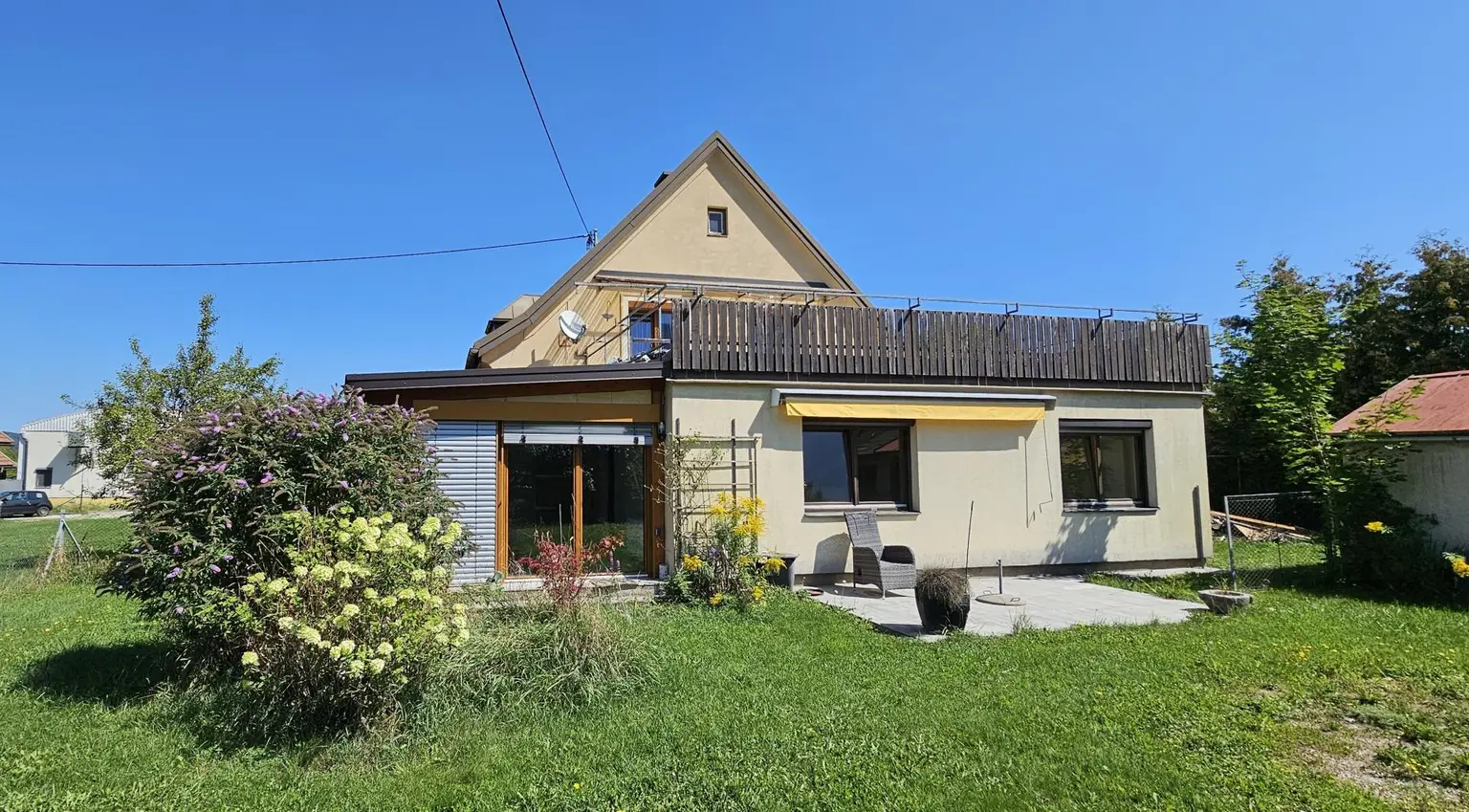 Haus mit großem Gestaltungsspielraum 2 Wohneinheiten