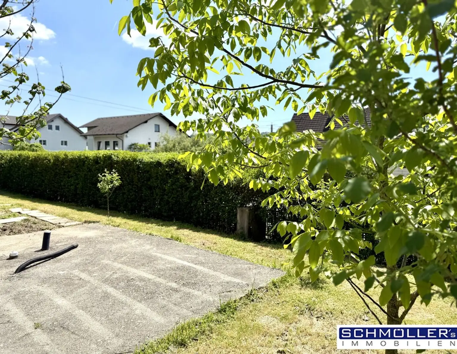 Grundstück mit Altbestand in Schlüßlberg