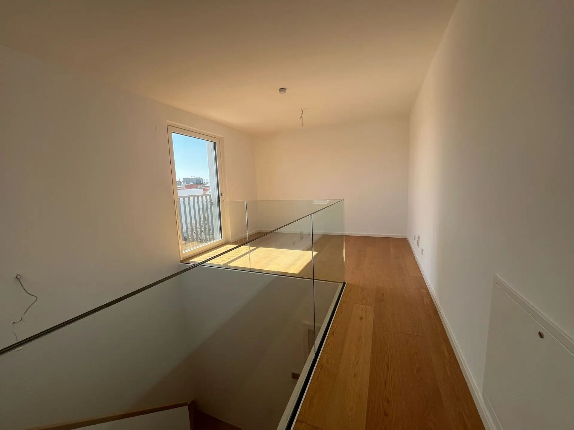 c4553056-2e88-4cf2-8f67-cf3e317bbe21