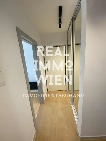 Exklusives Mehrfamilienhaus mit 4 modernen Wohneinheiten und Meerblick – zu verkaufen