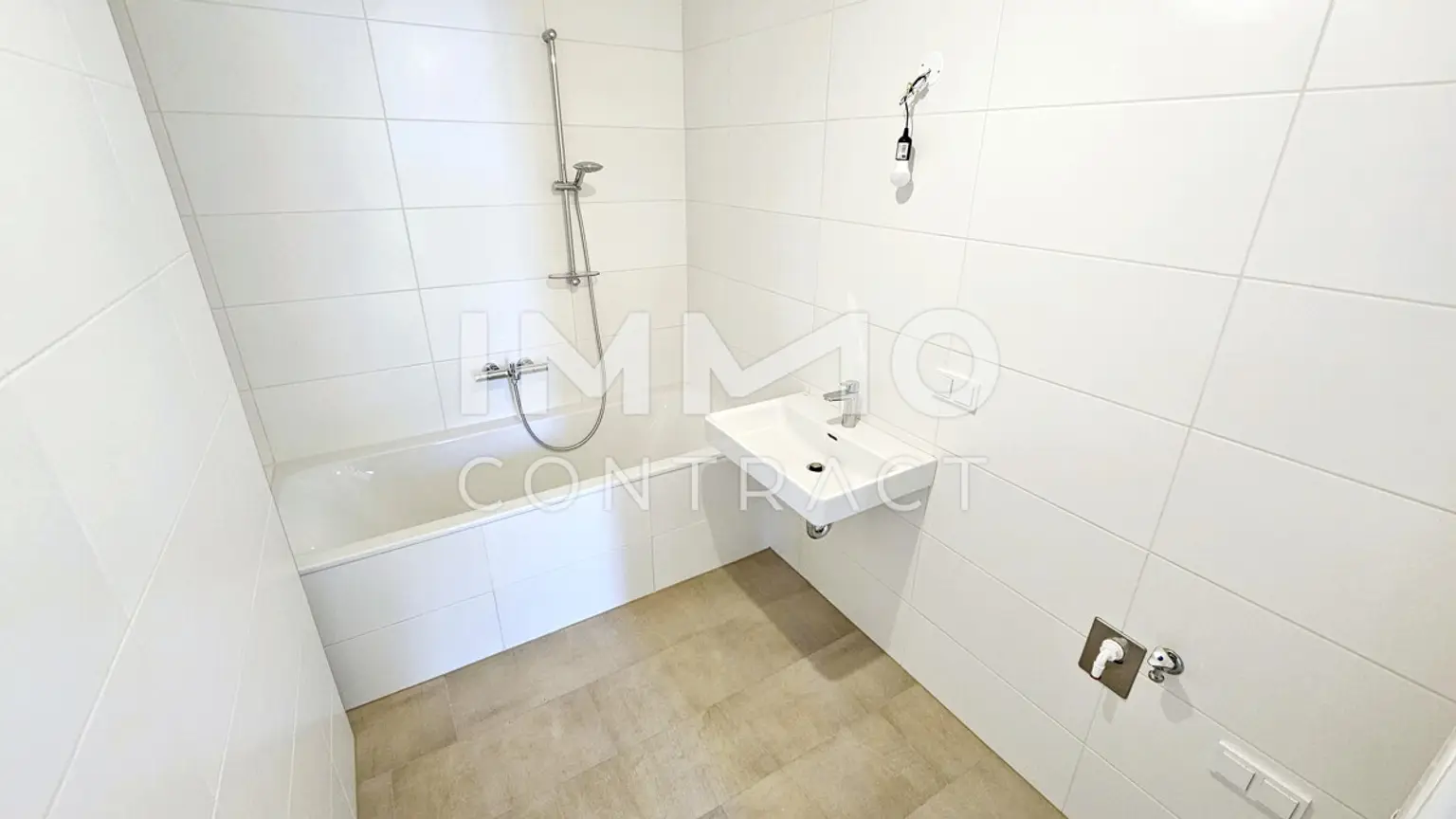 Ruhige, großzügige 3-Zimmer-Balkon-Wohnung im Erstbezug und Top-Ausstattung - Provisionsfrei!