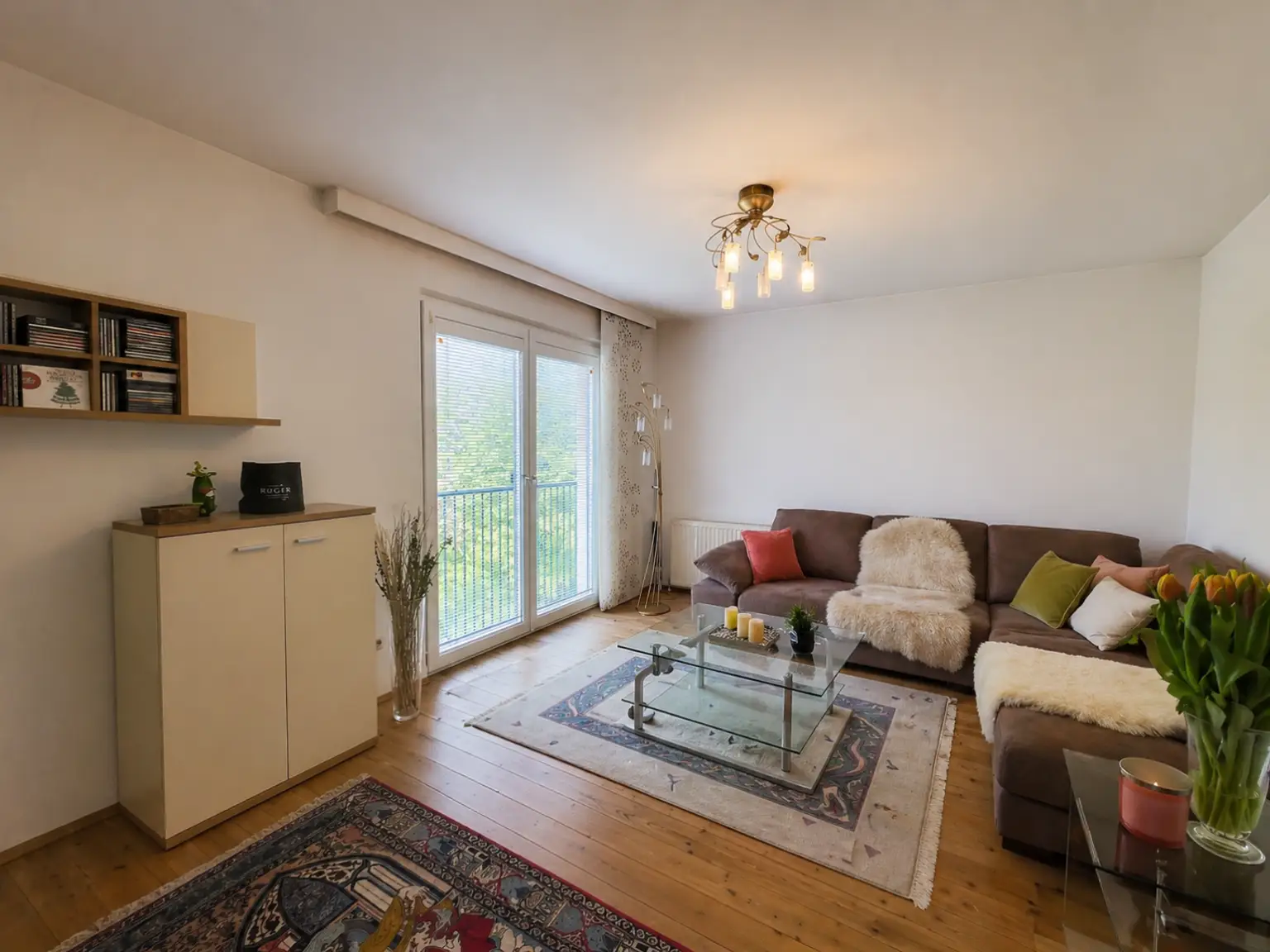 Wohnzimmer (KI bearbeitet)