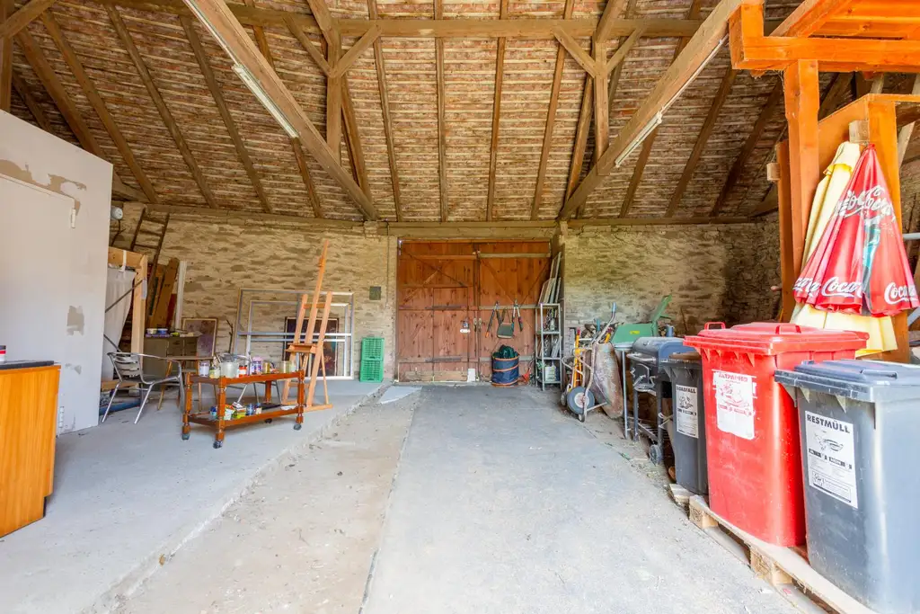 Landhaus mit Charakter - unverdorben und pur -  für Liebhaber historischer Bausubstanz!