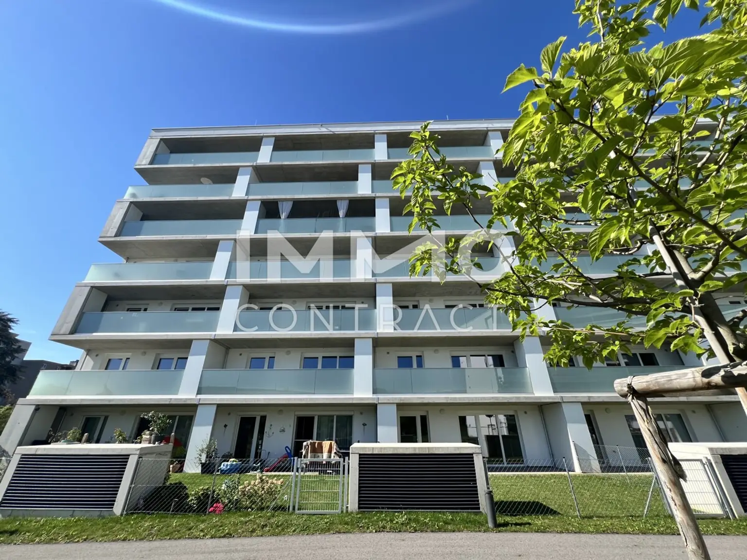 Modernes WOHNKONZEPT 2-4ZI - 48qm-115qm - Familienfreundliches WOHNEN
mit Terrasse, Balkon, Garten, viel Licht, viel Platz mit Tiefgarage